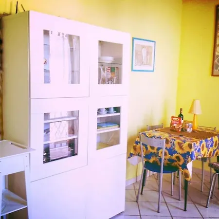 Bright, Quiet! In The Center. Apartment Florenz